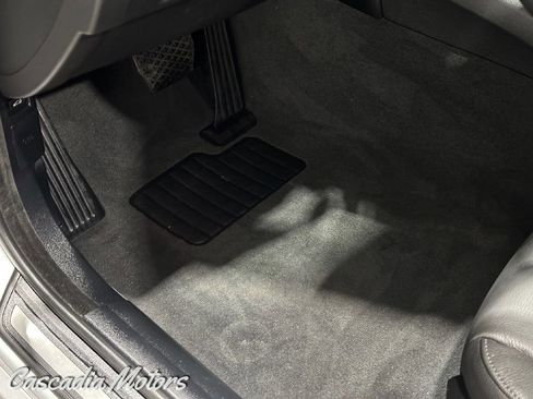 Used 2009 BMW 335i xDrive Sedan image 23