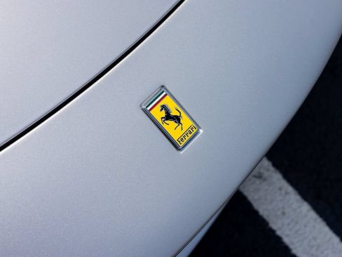 Used 2022 Ferrari Roma RWD image 7