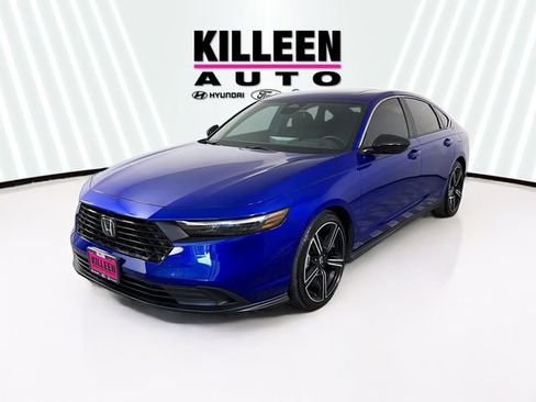 Used 2025 Honda Accord Sport image 3