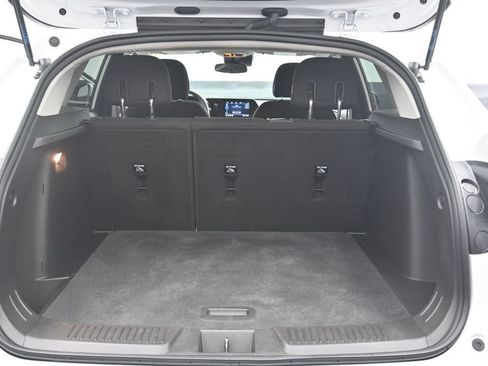 Certified 2025 Chevrolet Trax LS w/ LS Convenience Package FWD image 15