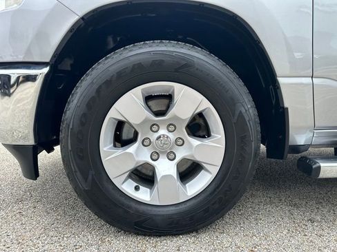 Used 2024 RAM 1500 Big Horn RWD image 59