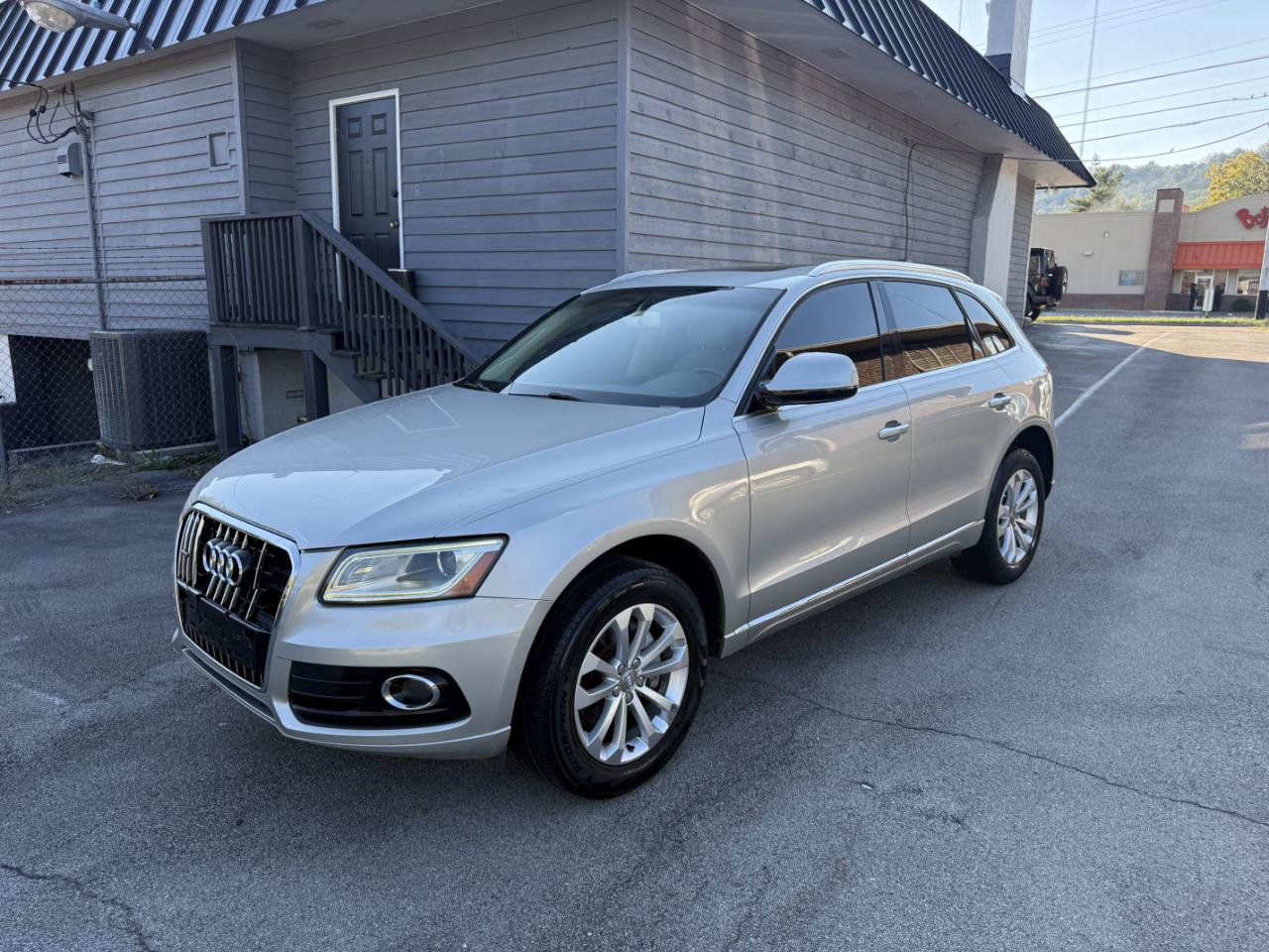 Used 2016 Audi Q5 2.0T Premium w/ Audi MMI Navigation Plus AWD/4WD image 8