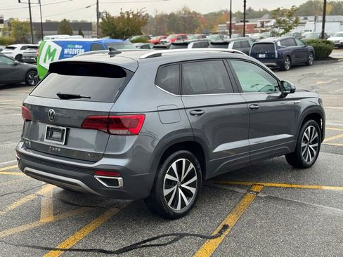 Used 2022 Volkswagen Taos SE image 6