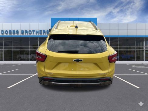 Used 2025 Chevrolet Trax ACTIV image 12