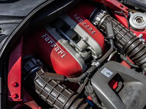Used 2023 Ferrari Purosangue AWD/4WD image 65
