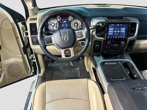 Used 2018 RAM 3500 Laramie Longhorn image 25