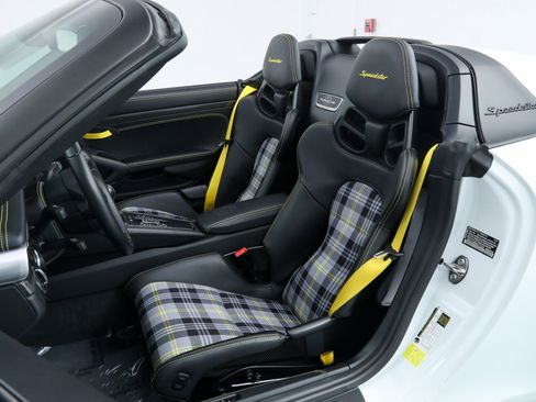 Used 2019 Porsche 911 Speedster image 5
