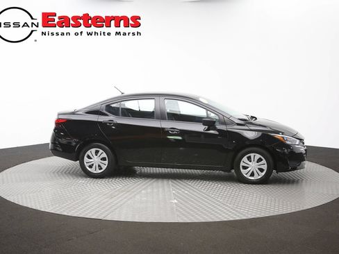 Used 2025 Nissan Versa S FWD image 44