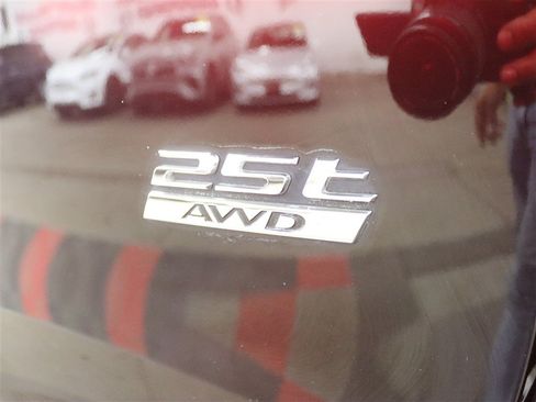 Used 2018 Jaguar F-PACE Prestige AWD/4WD image 9