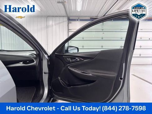 Used 2025 Chevrolet Malibu LT FWD image 10