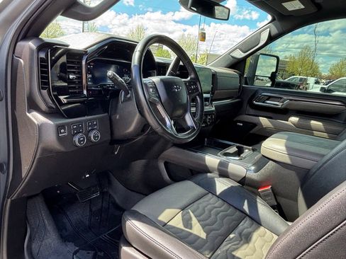 Used 2024 Chevrolet Silverado 2500 ZR2 AWD/4WD image 14