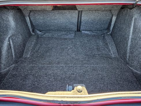 Used 2018 Dodge Challenger R/T Scat Pack w/ Dynamics Package image 32