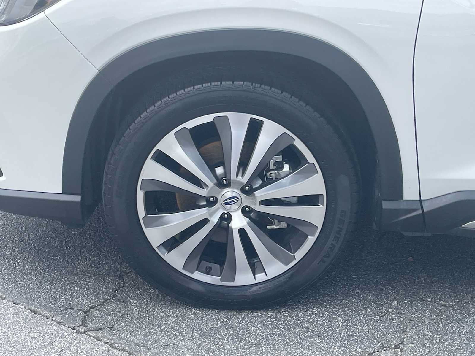 Used 2019 Subaru Ascent Limited w/ Popular Package #3 AWD/4WD image 7