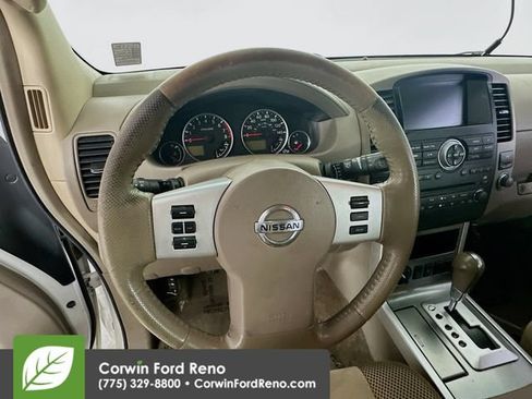 Used 2011 Nissan Pathfinder SV AWD/4WD image 11
