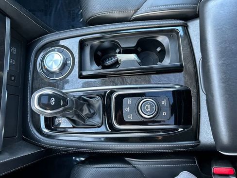 Used 2024 INFINITI QX80 Luxe image 19