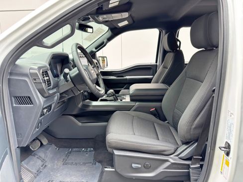 Used 2024 Ford F150 XLT w/ XLT Black Appearance Package AWD/4WD image 16
