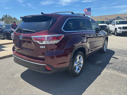 Used 2016 Toyota Highlander Limited Platinum AWD/4WD image 9