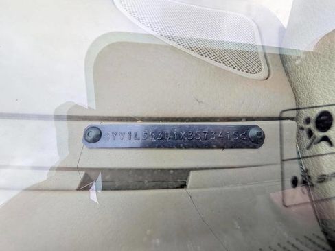 Used 1999 Volvo S70 T5 FWD image 38
