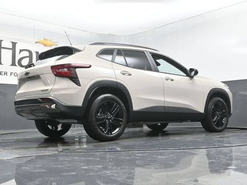 New 2026 Chevrolet Trax ACTIV w/ Driver Confidence Package FWD image 11