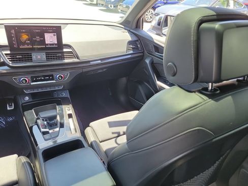 Certified 2022 Audi SQ5 Premium Plus w/ Premium Plus Package AWD/4WD image 23