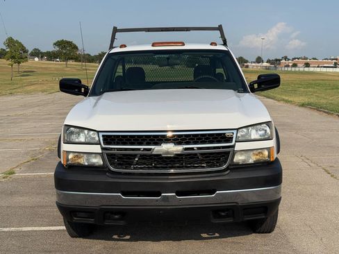 Used 2007 Chevrolet Silverado 3500 2WD Regular Cab image 7