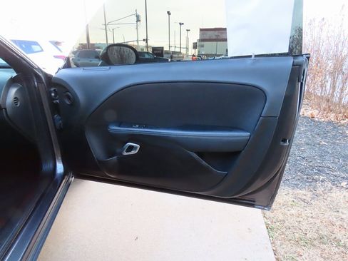 Used 2022 Dodge Challenger SXT w/ Blacktop Package image 9