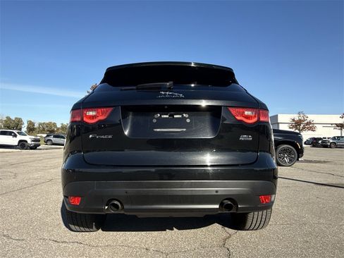 Used 2020 Jaguar F-PACE Prestige image 7