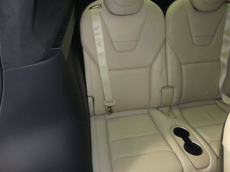 Used 2016 Tesla Model X 90D AWD/4WD image 4