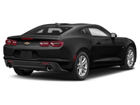 Used 2021 Chevrolet Camaro LT RWD image 2