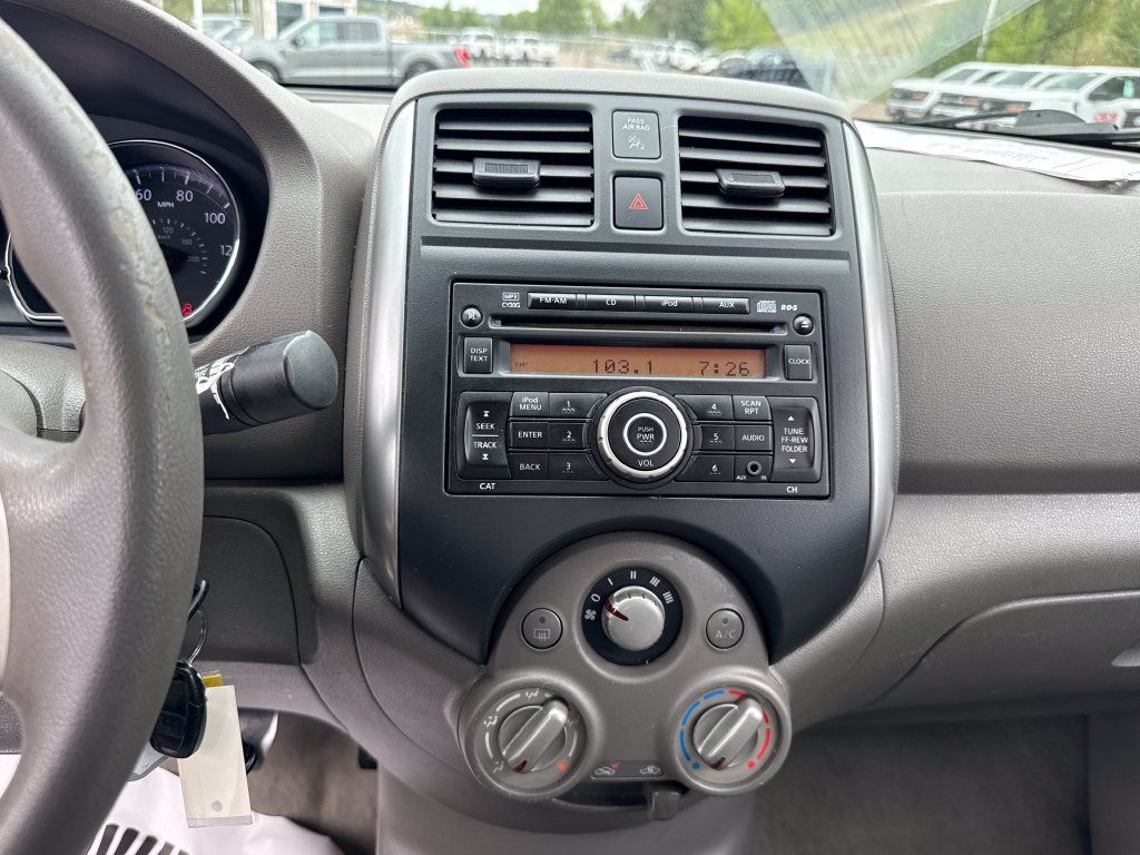 Used 2012 Nissan Versa FWD image 18