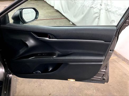Used 2024 Toyota Camry XSE w/ Cold Weather Package image 12