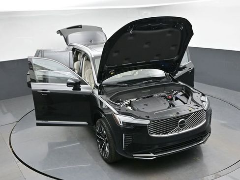 New 2026 Volvo XC90 B6 Ultra w/ Protection Package Premier AWD/4WD image 48