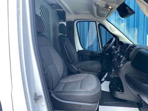 Used 2023 RAM ProMaster 2500 FWD image 17
