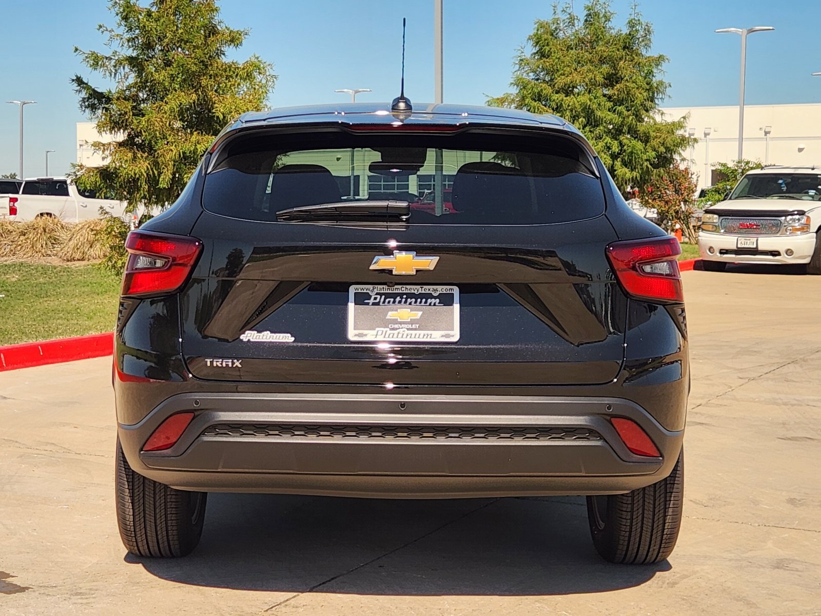 New 2026 Chevrolet Trax LS w/ LS Convenience Package FWD image 7