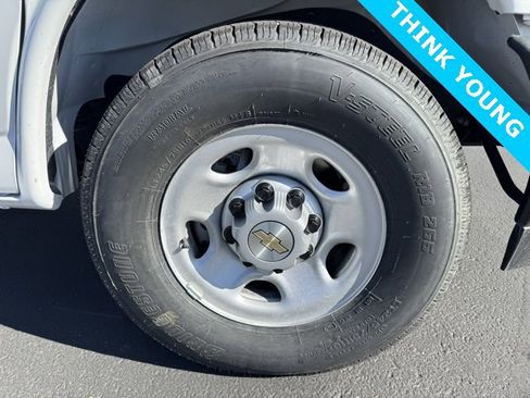 New 2025 Chevrolet Express 2500 w/ Enhanced Convenience Package image 9