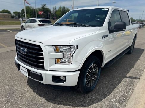 Used 2016 Ford F150 XLT w/ Equipment Group 302A Luxury AWD/4WD image 37