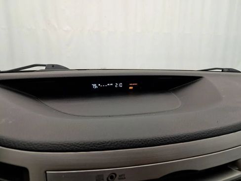 Used 2014 Subaru Legacy 2.5i AWD/4WD image 14