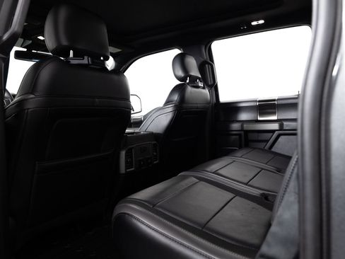 Used 2019 Ford F150 Raptor w/ Equipment Group 802A Luxury image 18