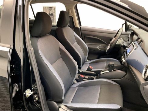 Certified 2025 Nissan Versa SV w/ Trunk Package image 6