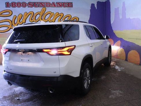 Used 2023 Chevrolet Traverse LT image 8