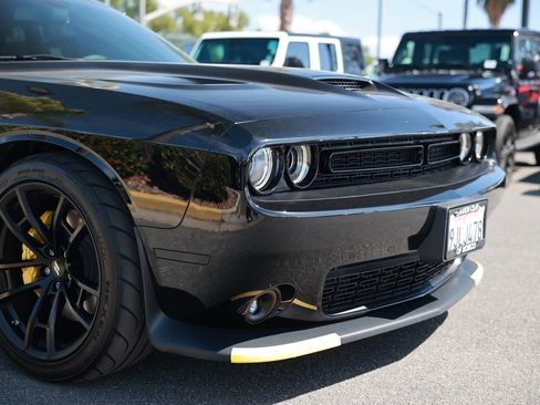 Used 2023 Dodge Challenger R/T Scat Pack RWD image 7