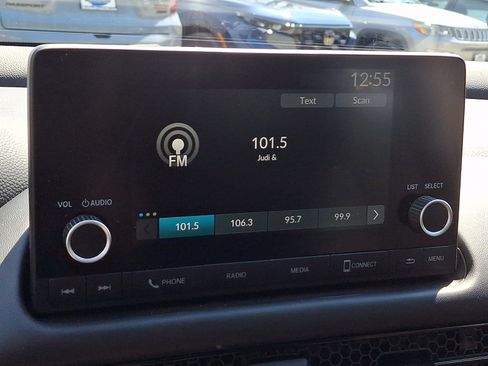 Used 2024 Honda HR-V LX image 17