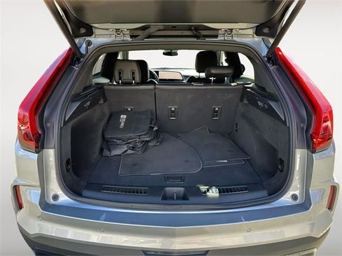 Used 2025 Cadillac XT4 Premium Luxury image 21