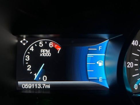 Used 2018 Ford Edge Titanium w/ Equipment Group 301A AWD/4WD image 18