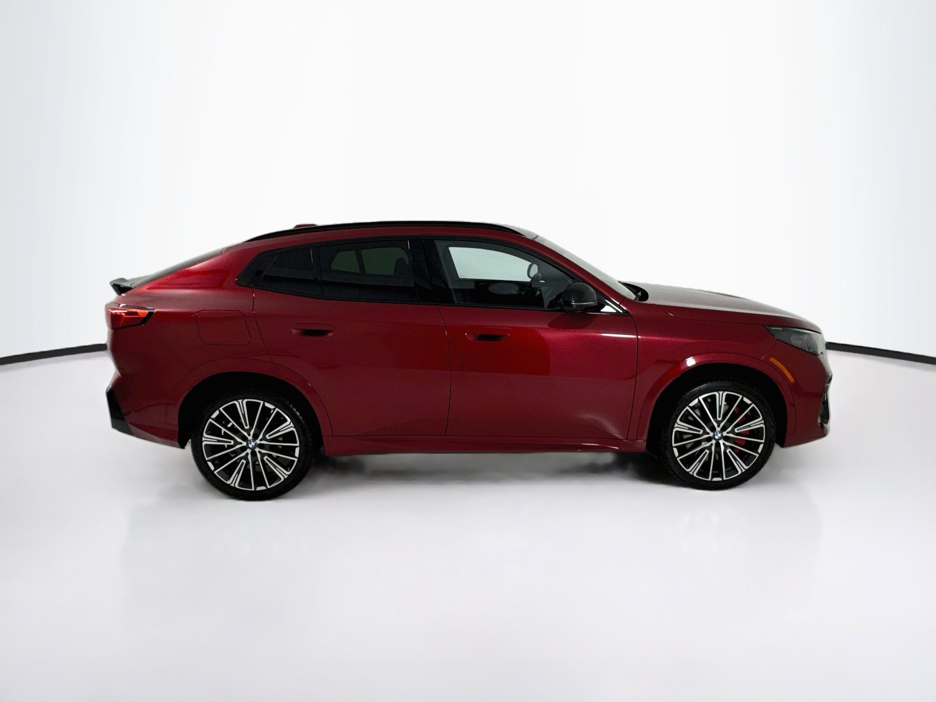 Used 2026 BMW X2 xDrive28i AWD/4WD image 9