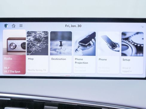 Certified 2026 Genesis GV70 2.5T Advanced image 15