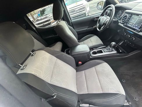 Used 2023 Toyota Tacoma TRD Off-Road image 24