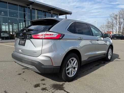 Used 2024 Ford Edge SEL AWD/4WD image 7