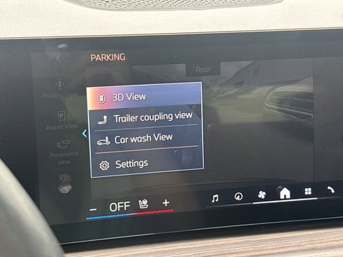 Used 2025 BMW X5 xDrive40i AWD/4WD image 41