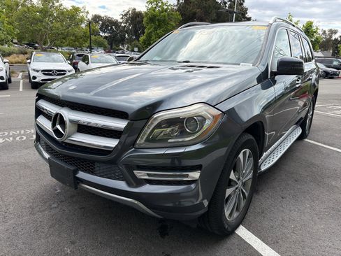 Used 2013 Mercedes-Benz GL 450 4MATIC image 4